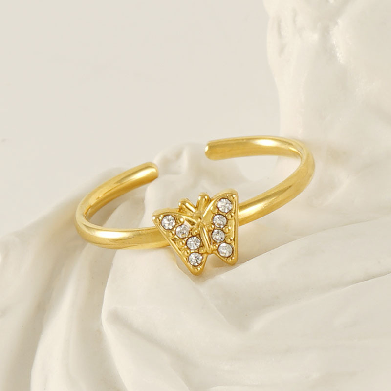 Ring with Butterfly