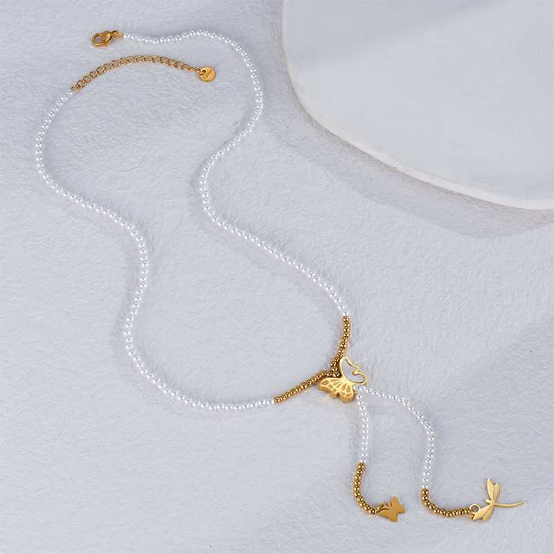 Pearl Necklace with Butterfly