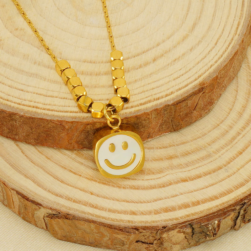 Necklace with Smiling Face(图1)
