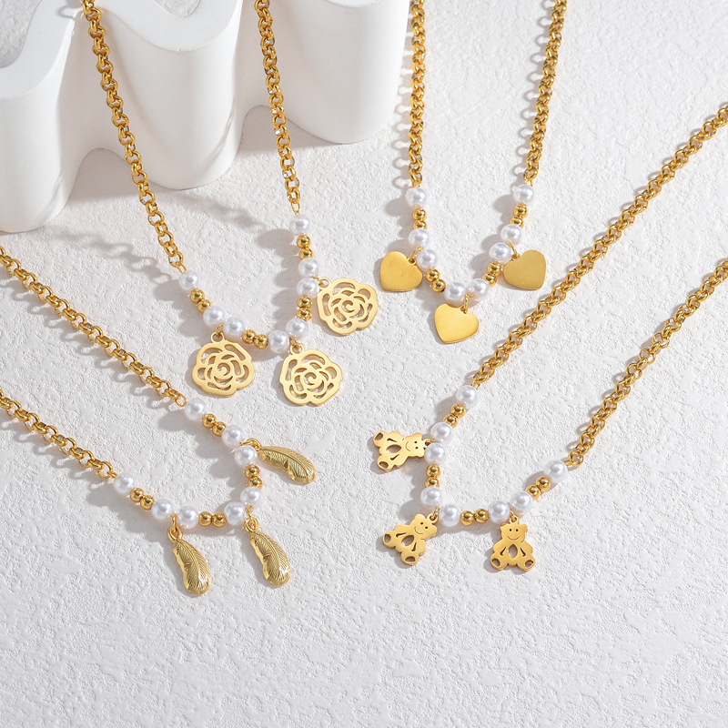 Necklace with Heart Pendants(图1)