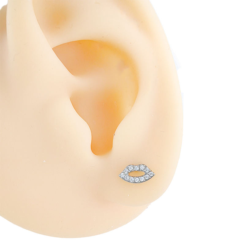 Threadless Lip Stud with CZ Top(图1)