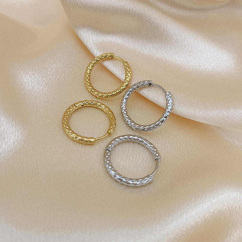 High-fashion Ear Hoop(图1)